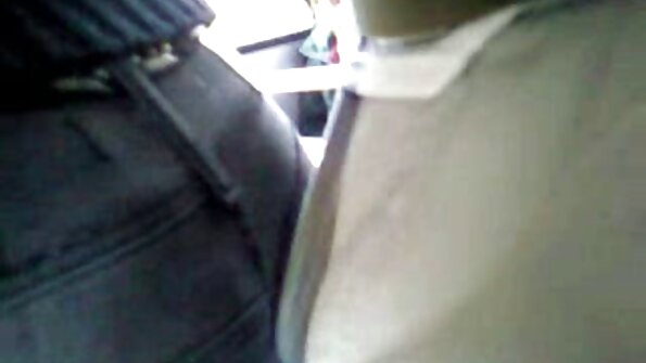 Die dicke Angela White bekommt ihre Arschtitten verehrt