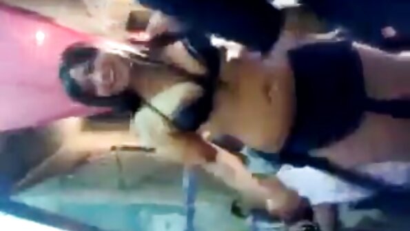 Geile MILF Jada Stevens bekommt ihre Kehle missbraucht