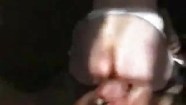 Die schicke Blondine Christiana Cinn wird in den Arsch gebumst