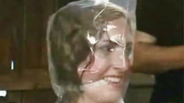 Dillion Harper ได้รับ facialized หลังจากร่วมเพศที่รุนแรง