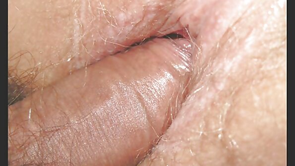 Jessa Rhodes ist ein POV-Star, der Sperma auf ihren Titten liebt