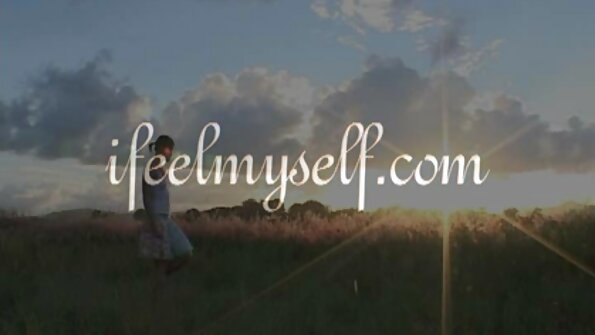 Wunderschöne blonde Puma Giselle Palmer hat Spaß