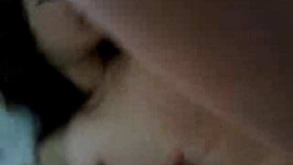 Durstige Frau fickt die kahle beste Freundin ihres Mannes