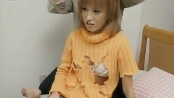 busty MILF ห่วยแตก นรก ออกไป ของ เป็ รอยสัก เด็กเนิร์ด