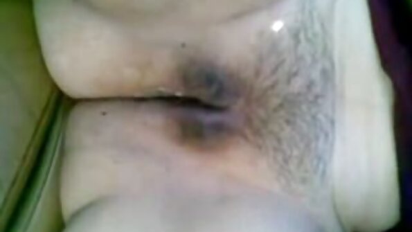 Britischer Rotschopf wird von einem geilen Polizisten gefickt