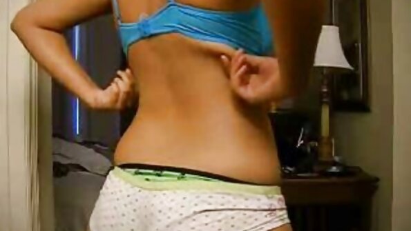 Redheaded MILF จอบ Madison Ivy fucks ในคุก