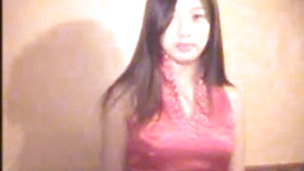 Buxom แม่ Ava Addams fucks เพื่อนในวันคริสต์มาสอีฟ