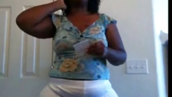 Ashley Lane ครวญครางเมื่อไก่ดำใหญ่หน้าม้าเธอ