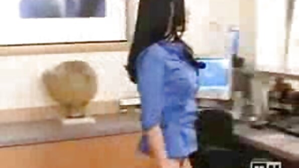 Lily Love นักข่าวเงี่ยนโดน BBC