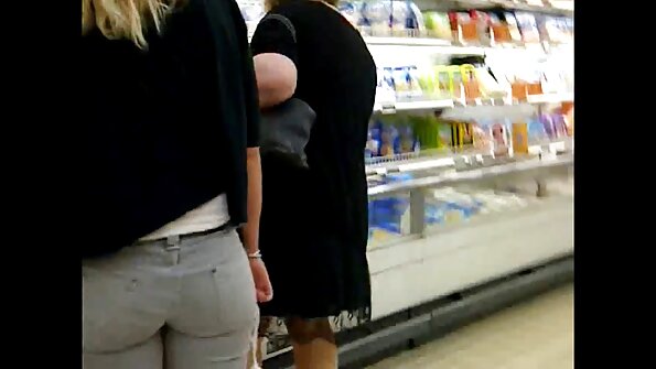 สีน้ำตาลที่ไม่รู้จักพอรับความผิดพลาดสีดำขนาดใหญ่